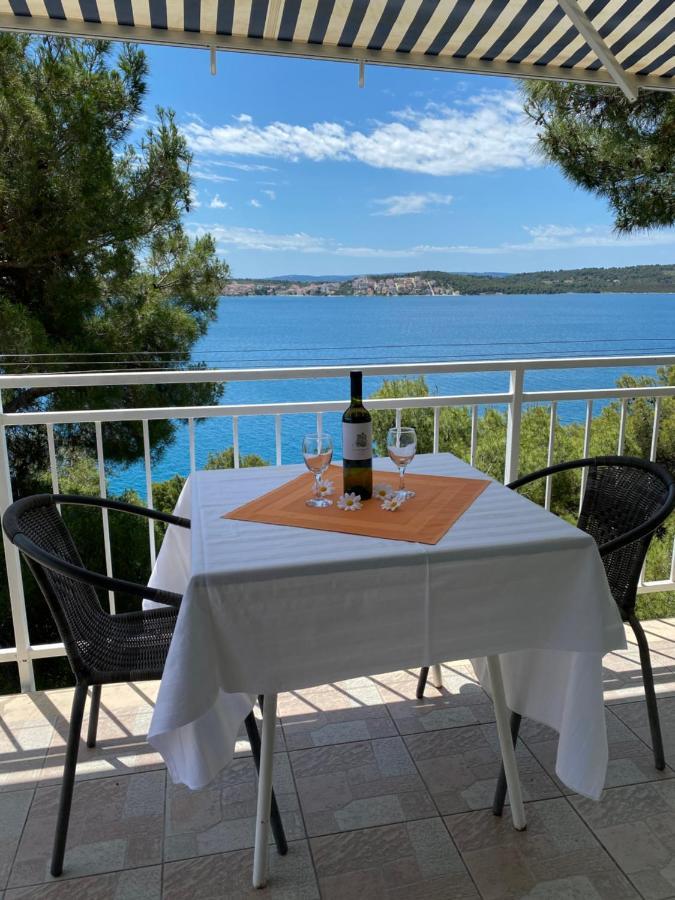 Apartments Bartol With Sea View Near The Beach & City Center Trogir Buitenkant foto