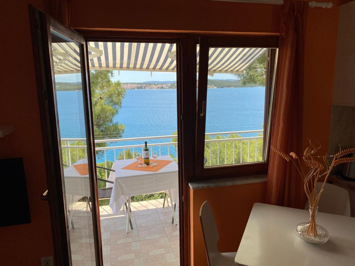 Apartments Bartol With Sea View Near The Beach & City Center Trogir Buitenkant foto