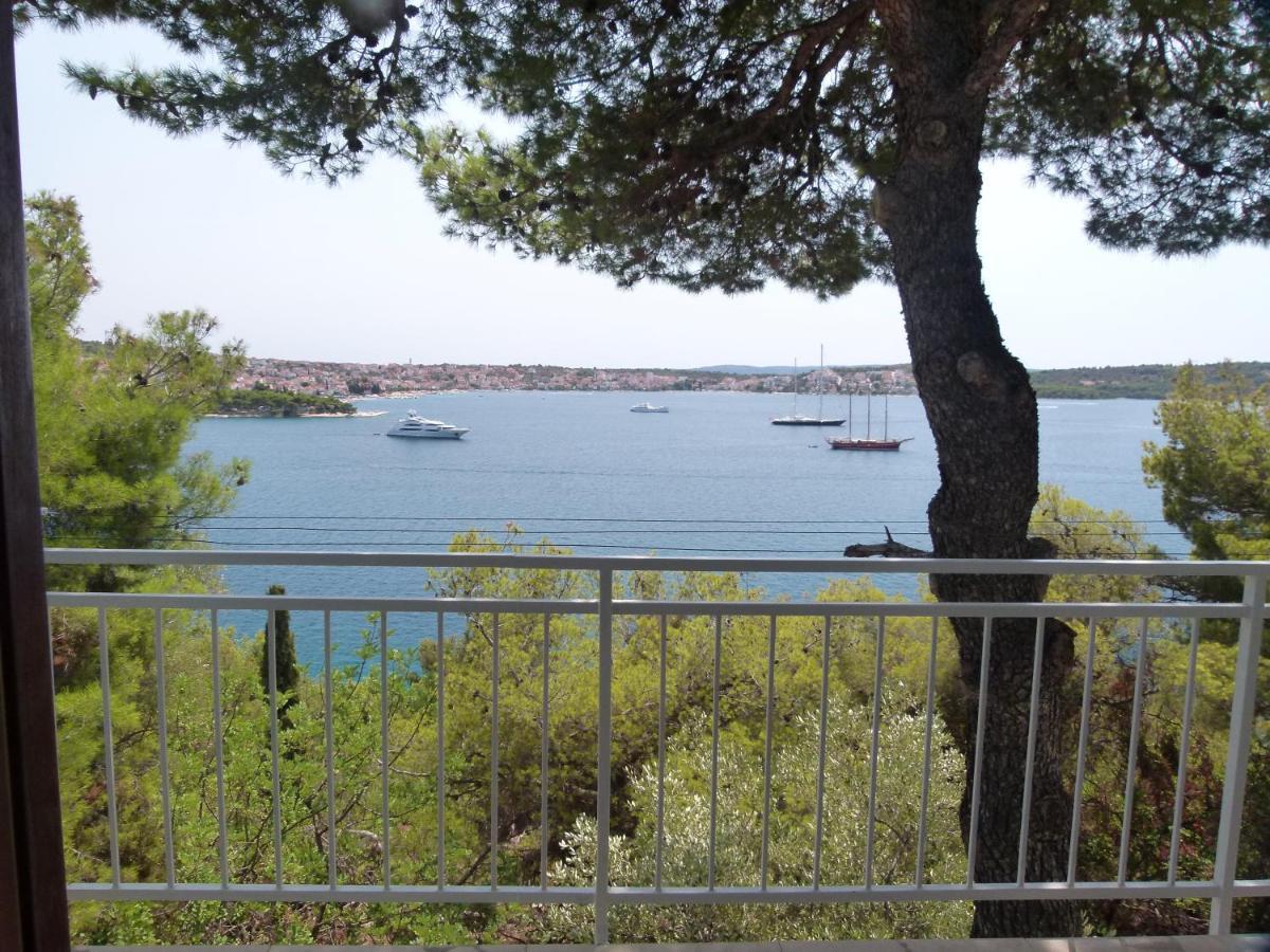 Apartments Bartol With Sea View Near The Beach & City Center Trogir Buitenkant foto