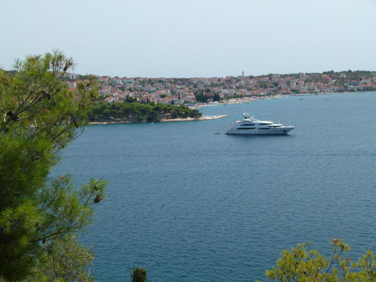 Apartments Bartol With Sea View Near The Beach & City Center Trogir Buitenkant foto