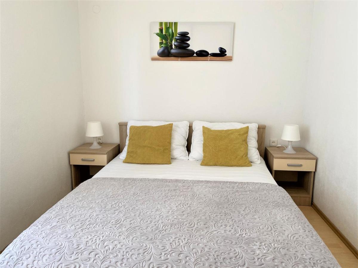 Apartments Bartol With Sea View Near The Beach & City Center Trogir Buitenkant foto