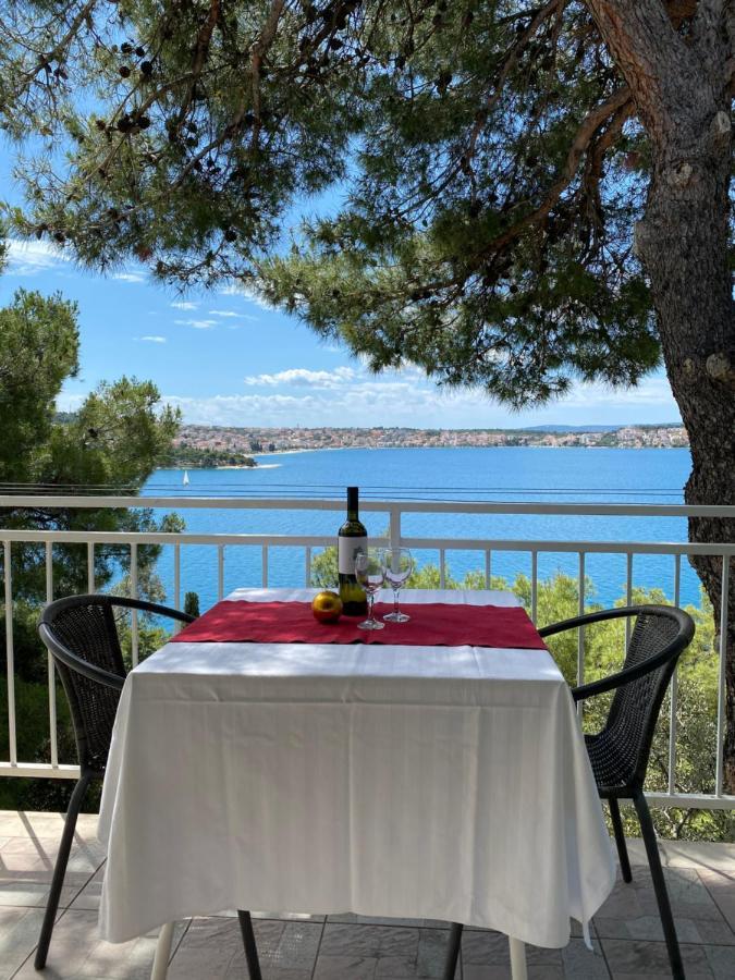 Apartments Bartol With Sea View Near The Beach & City Center Trogir Buitenkant foto